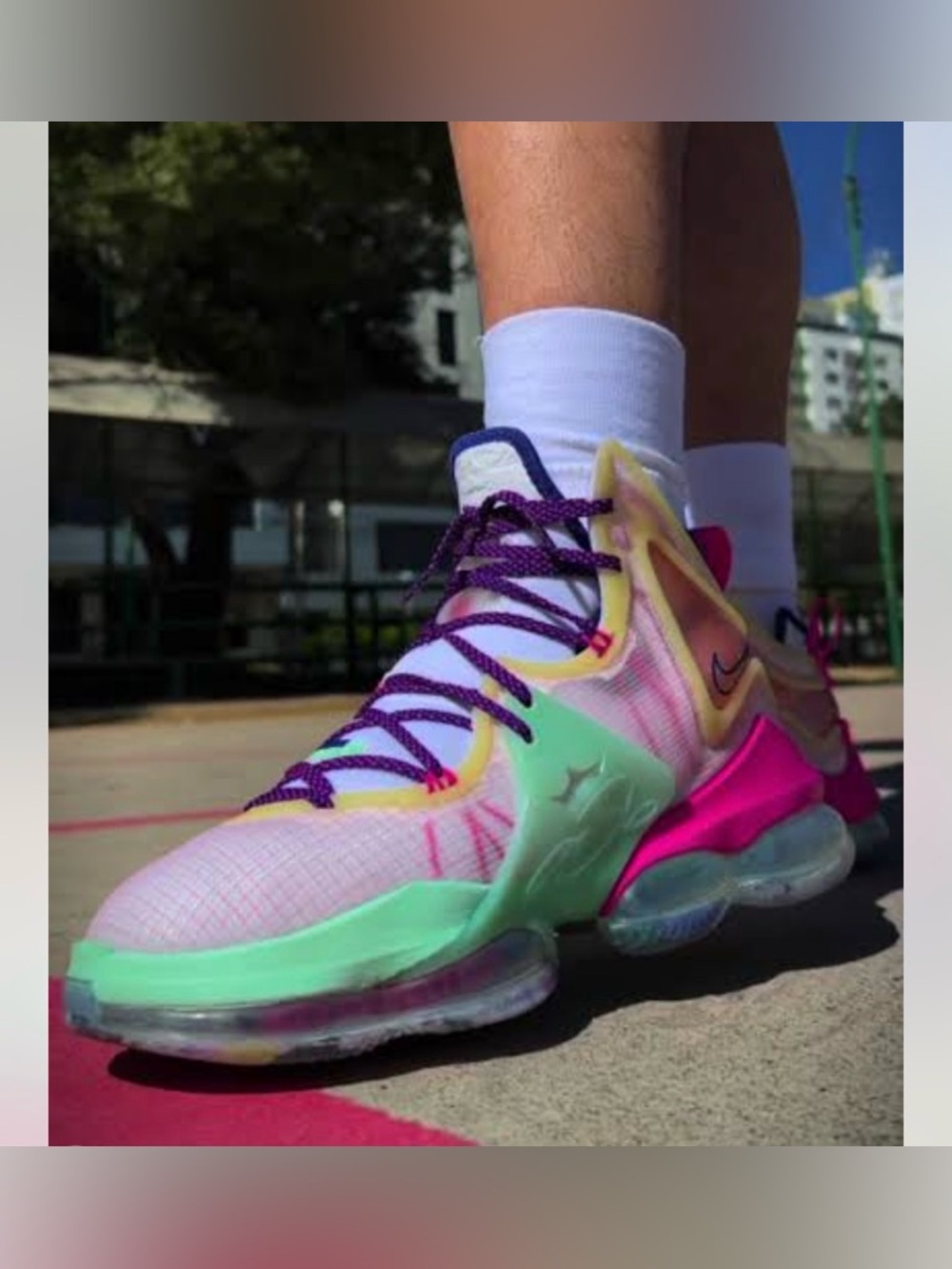Nike LeBron Valentine’s Day Love Letter Men Size 8.5
